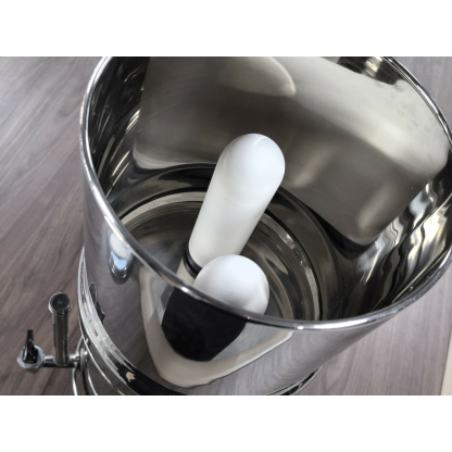 Tip: beste RVS waterfilter met kijkglaasje, keramisch, 10L reservoir, werkt zonder stroom - Afbeelding 3